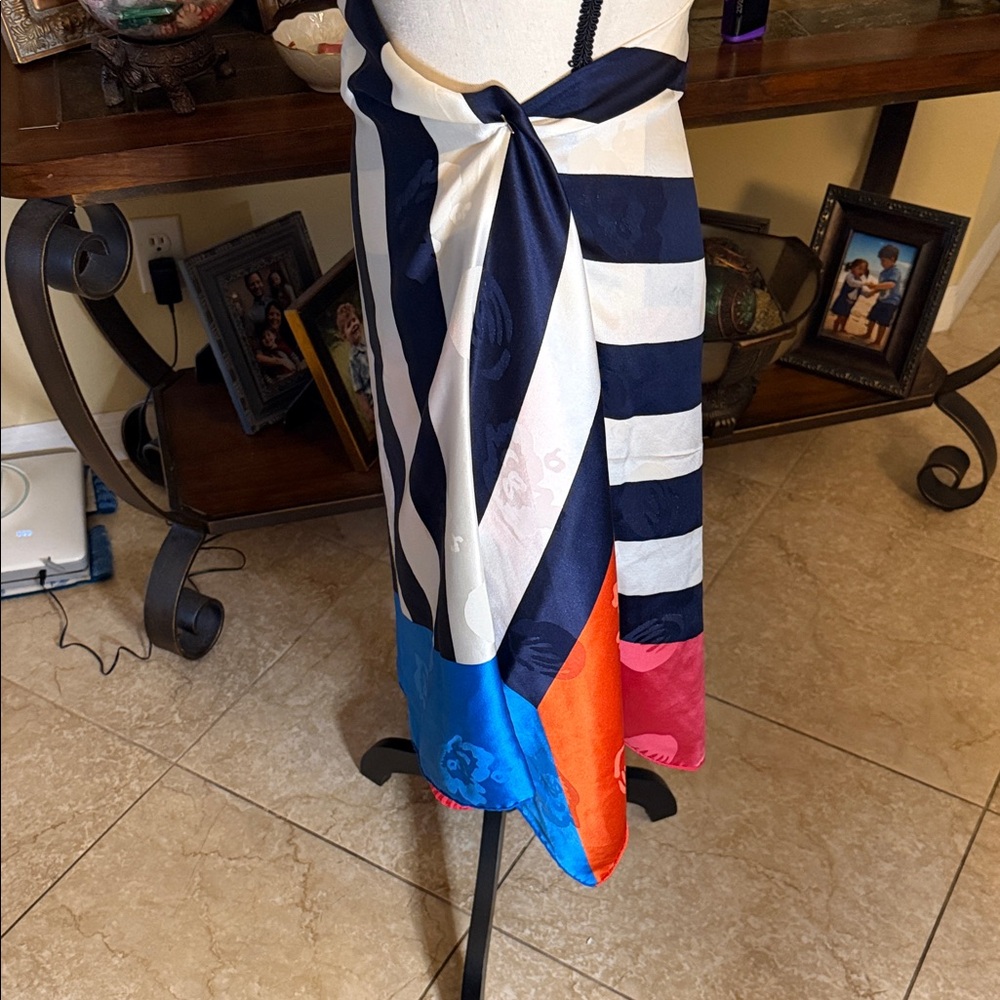Colorful Striped Scarf - Picture 7 of 8